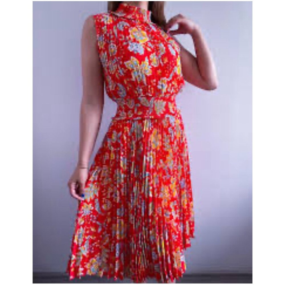 Nanette Lepore Dress 4 Pleat Mock Neck Smocked Red Orange Yellow Floral Washable - Picture 2 of 9